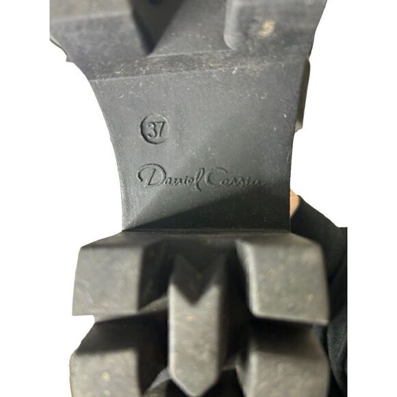 Daniel Cassin Black High Top Boots Women’s High End International Designer 6.5 - Picture 6 of 8